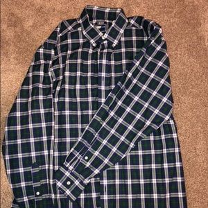 Men’s IZOD button up